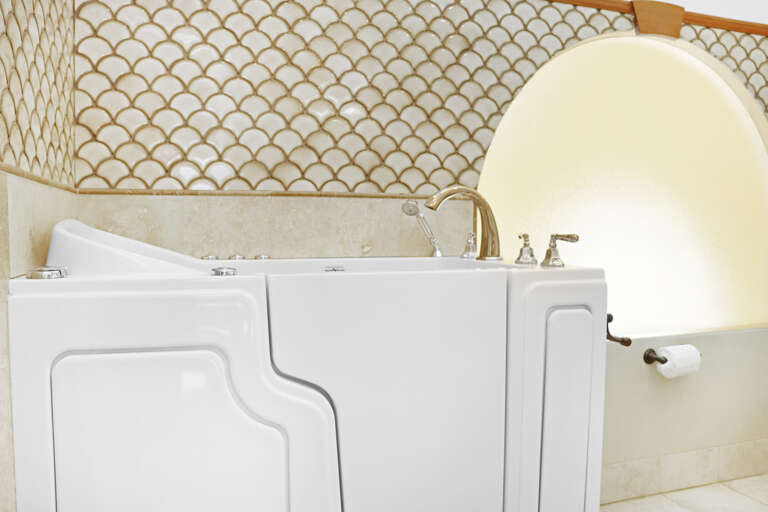 Upstairs Full Bathroom with Jacuzzi Tub