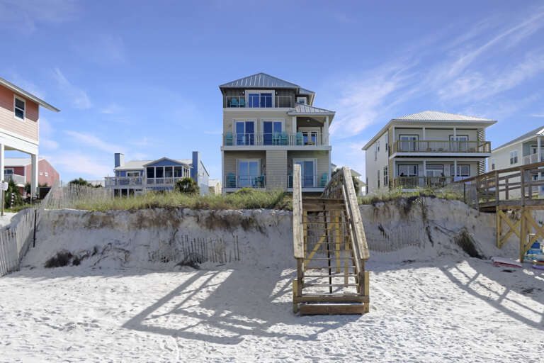 Singing Waves with Private Boardwalk