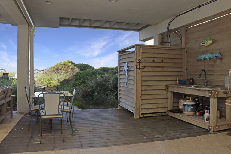 Outdoor Dining Fish Cleaning Station and Outdoor Shower