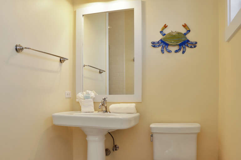 Bedroom 4 - Full Bathroom
