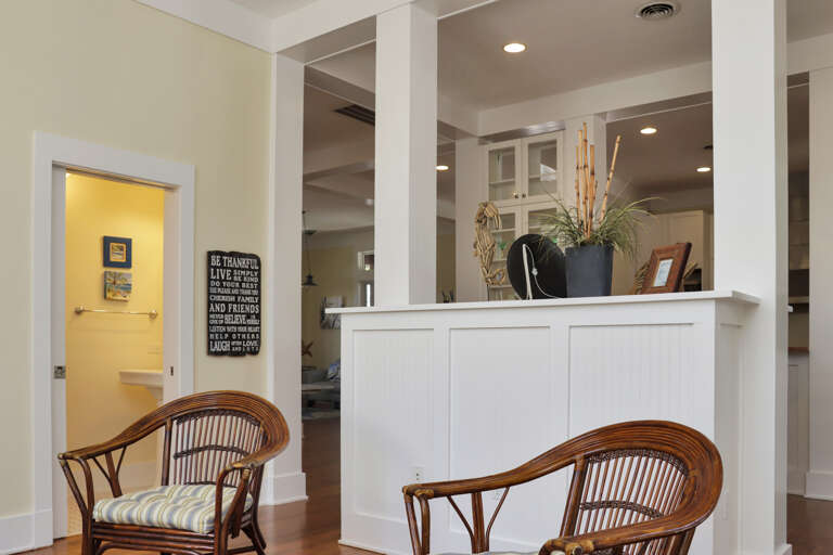 Sitting Area, Full Bathroom and Kitchen