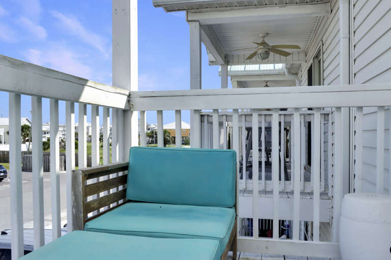 Bedroom 3 - Covered Deck