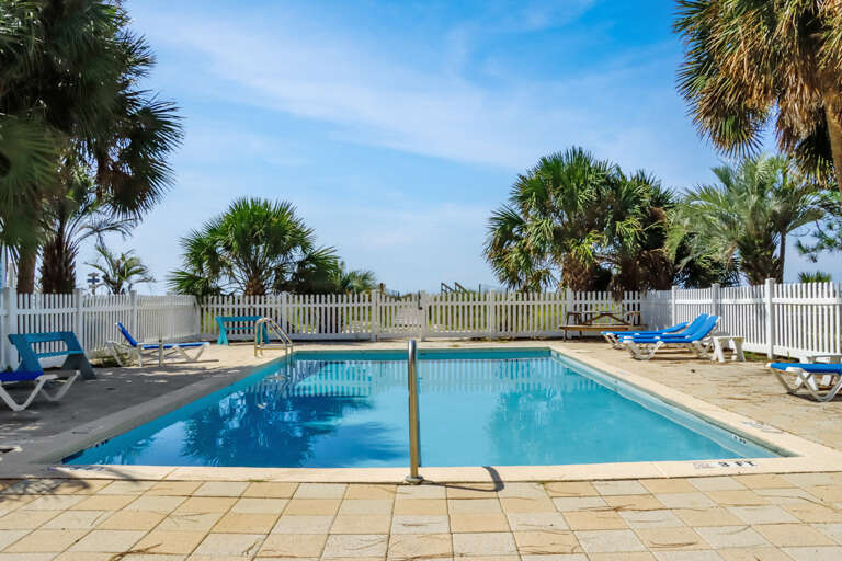 Community Beach Front Swimming Pool