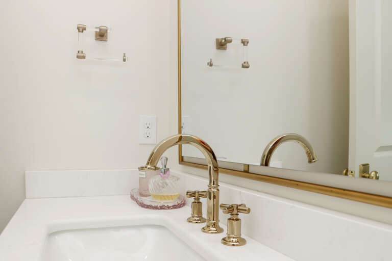 Bedroom 4 - Master Bathroom