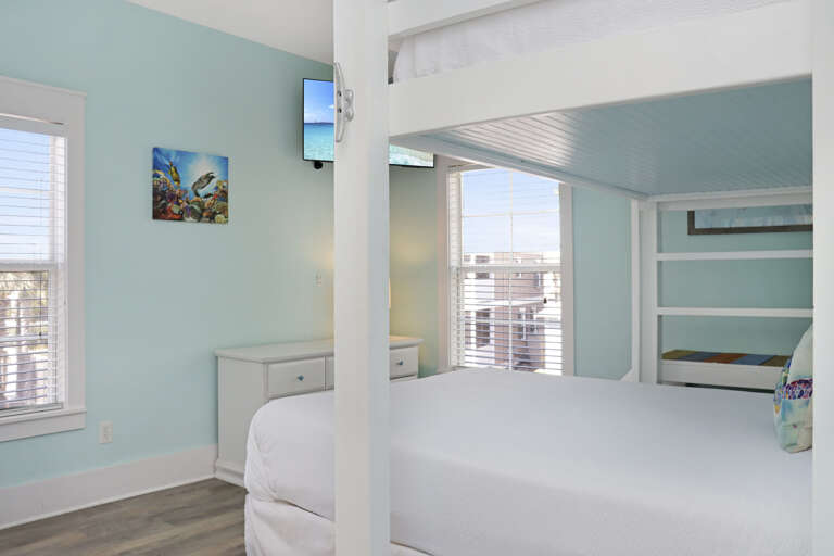 Bedroom 2 -Bunk Room