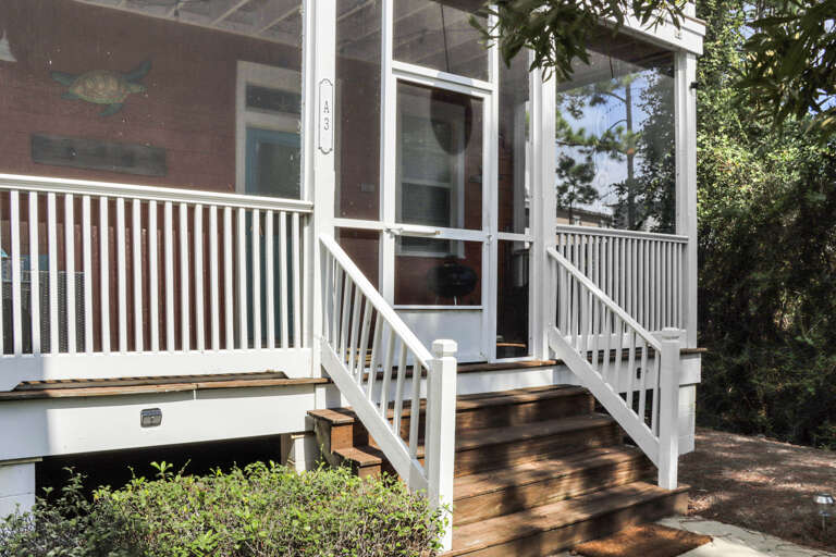 Main Entrance onto Screened Porch