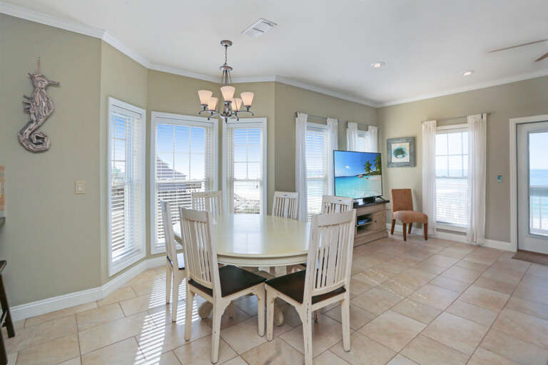 Gulf View Dining Area