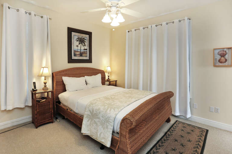 Bedroom 1 - Main Floor