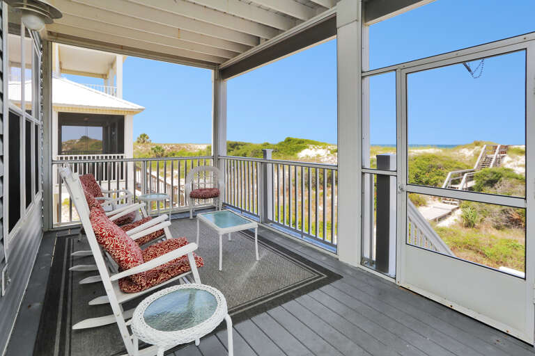 Main Floor Deck - Sitting