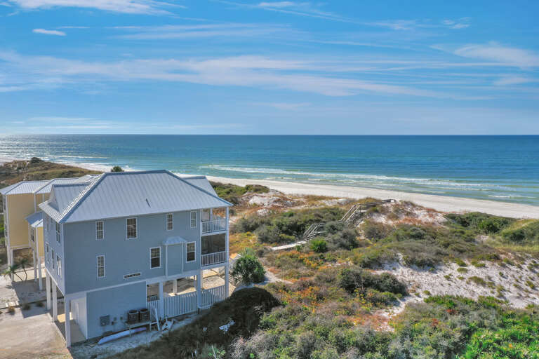A Tropical Breeze Distance to Beach