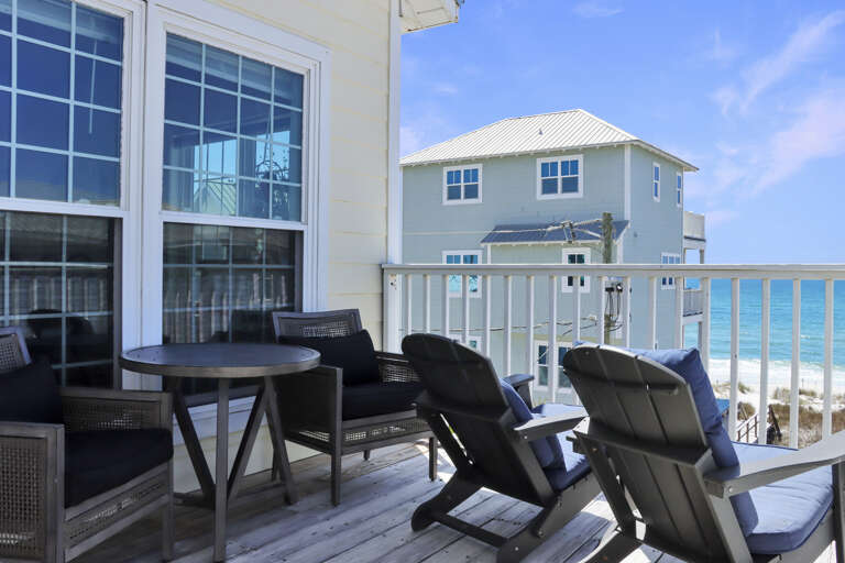 Sitting Area - Second Floor Deck