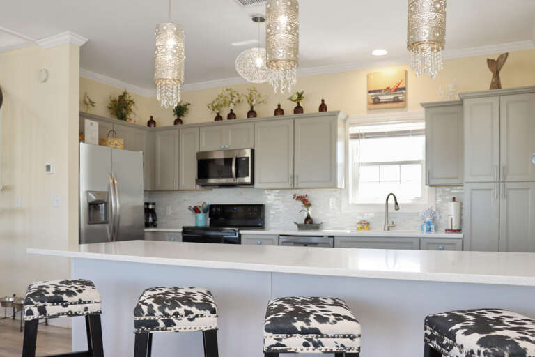 Kitchen - Bar Seating