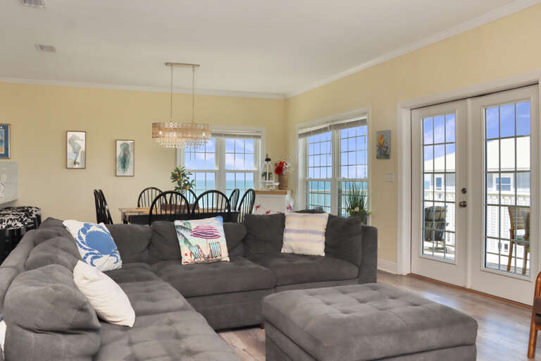 Living Area - Gulf View
