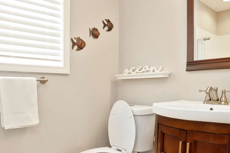 Full Bath in Living Room