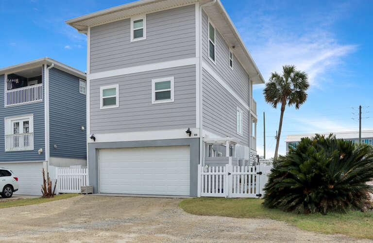 Enclosed Garage for Parking