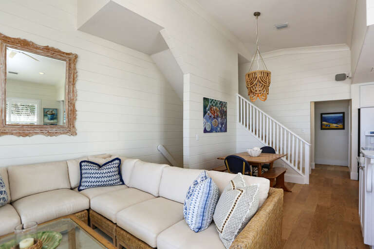 Southside Gulf Front Living Area & Dining Southside Gulf Front Living Area & Dining