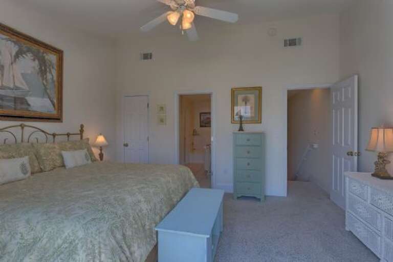 Bedroom_2_with_Full_Bath