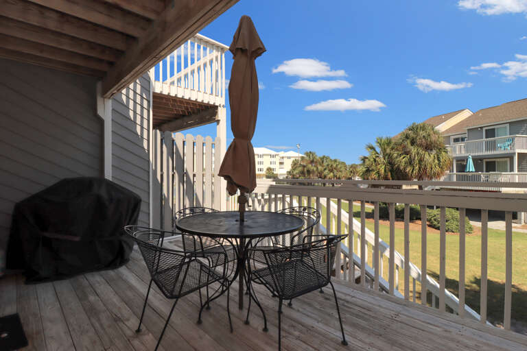 Main Floor Deck with Gas Grill