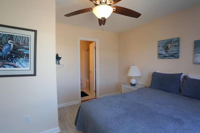 Bedroom_2_with_Full_Bath