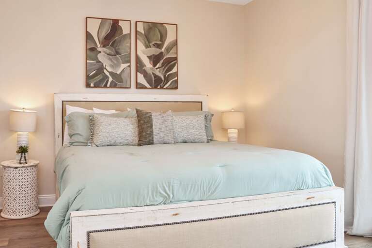 Bedroom 4 - Beach Side Master Bedroom