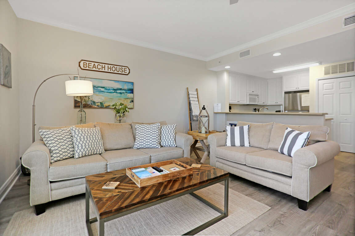 Summerhouse 209 2 Bedroom Condo in Mexico Beach, FL Sleeps 7