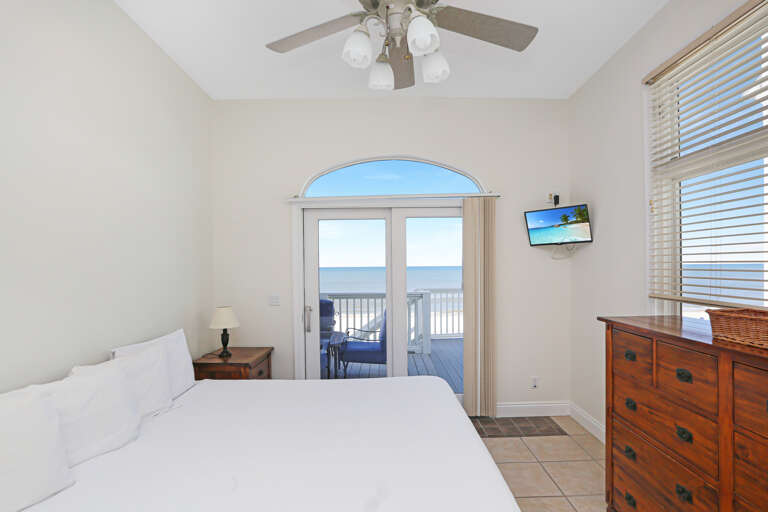 Bedroom 1 - View onto Gulf Front Deck
