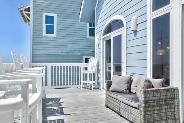 Beach Front Deck (1)