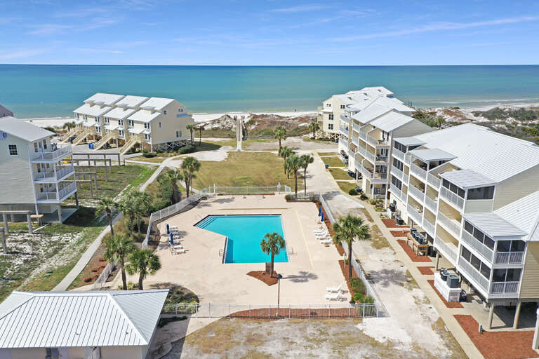 Community Pool & Gulf View