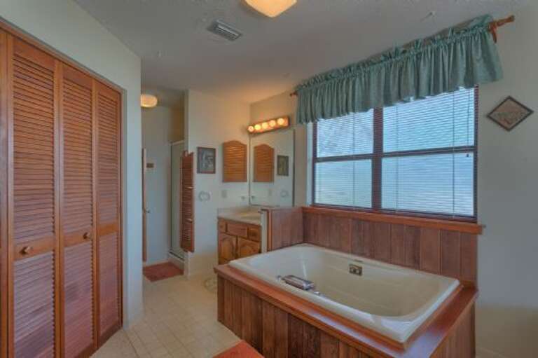 Master_Bathroom Master_Bathroom