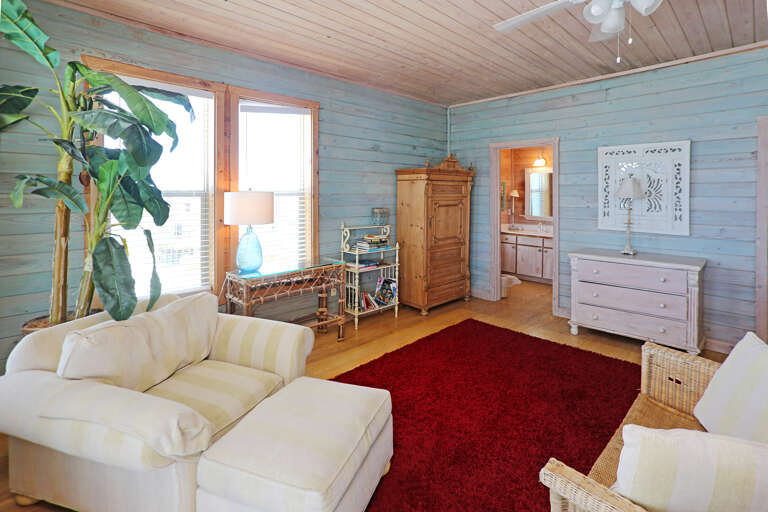 Bedroom 3 with Full Bath