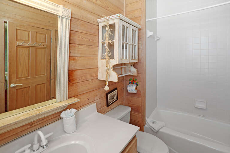 Bedroom 3 - Full Bath
