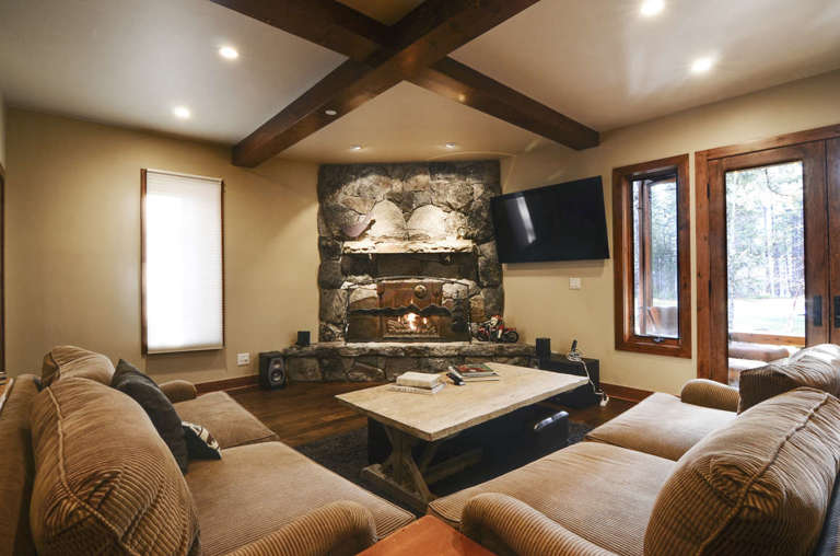 Living Room with great fireplace.