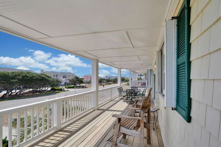 MAIN FLOOR -ANOTHER VIEW OF DECK