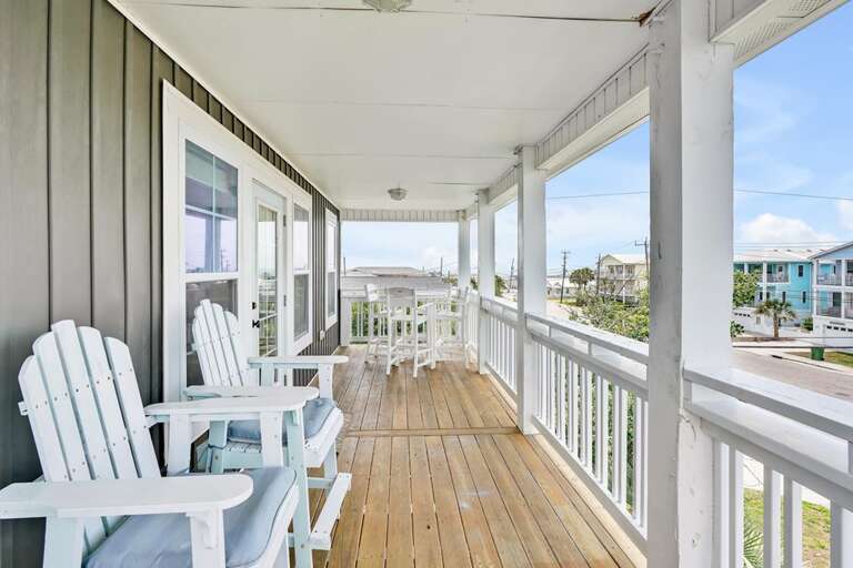 KING BEDROOM DECK ACCESS SEATING & VIEW