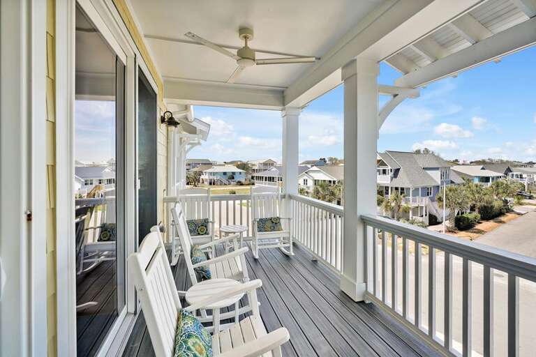COVERED DECK OFF LIVING AREA VIEW 3