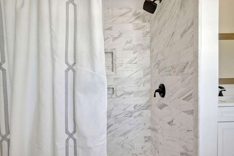 MAIN LEVEL FULL BATHROOM VIEW 2 MAIN LEVEL FULL BATHROOM VIEW 2