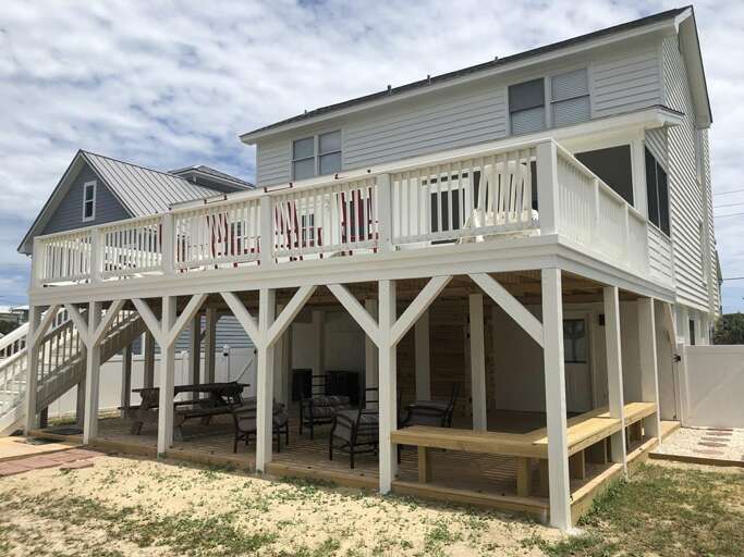 DECKING UPPER & LOWER DECKING UPPER & LOWER