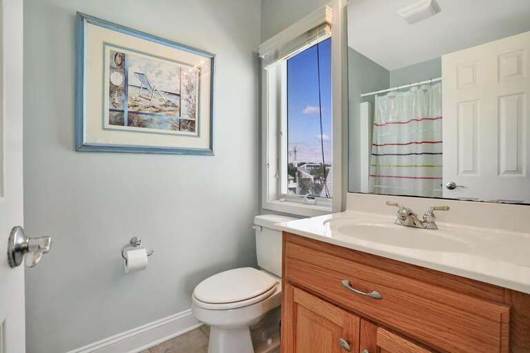 EN SUITE(ba3) FOR QUEEN BEDROOM