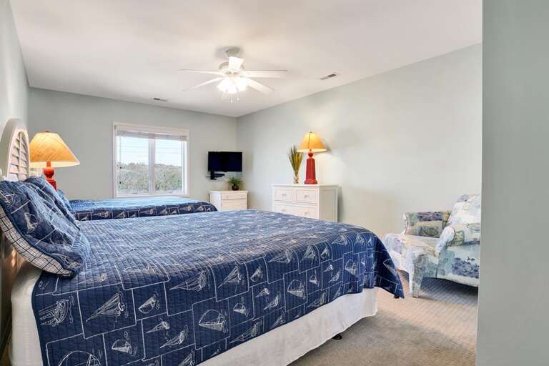 TOP FLOOR 2 QUEENS BEDROOM(br4) WITH EN SUITE