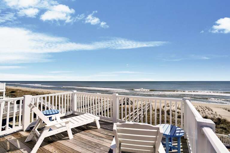TOP FLOOR SUN DECK OFF MASTER BEDROOM