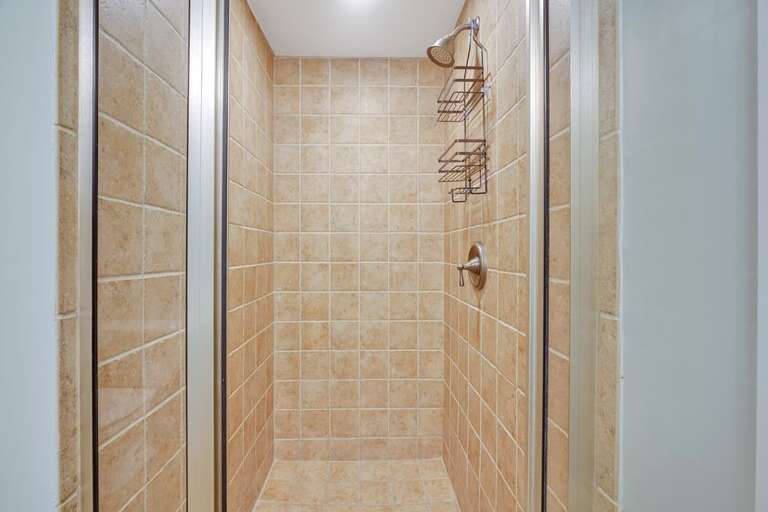 1ST FLOOR BATHROOM W/ WALK IN SHOWER 1ST FLOOR BATHROOM W/ WALK IN SHOWER