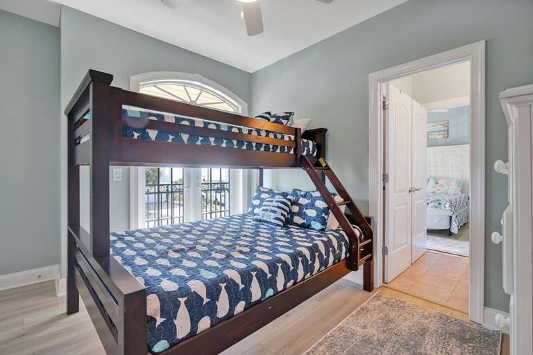 TWIN OVER QUEEN BUNK BED