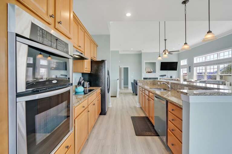 KITCHEN W/ UPDATED APPLIANCES 