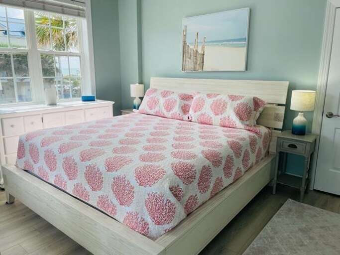 2ND FLOOR KING MASTER W/ SLEEP CHAIR  2ND FLOOR KING MASTER W/ SLEEP CHAIR