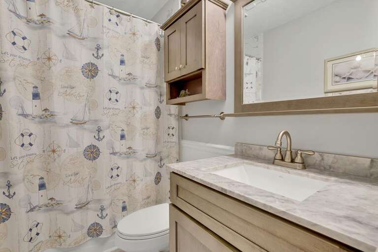 HALL BATHROOM WITH TUB AND SHOWER COMBO HALL BATHROOM WITH TUB AND SHOWER COMBO