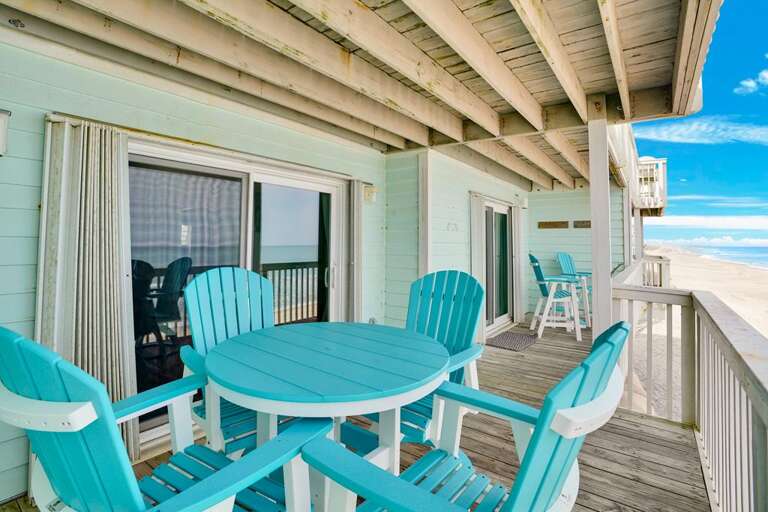 OCEANFRONT DECK OCEANFRONT DECK