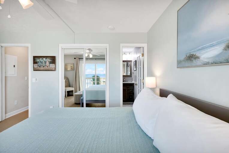 PRIMARY BEDROOM W/EN SUITE VIEW 3