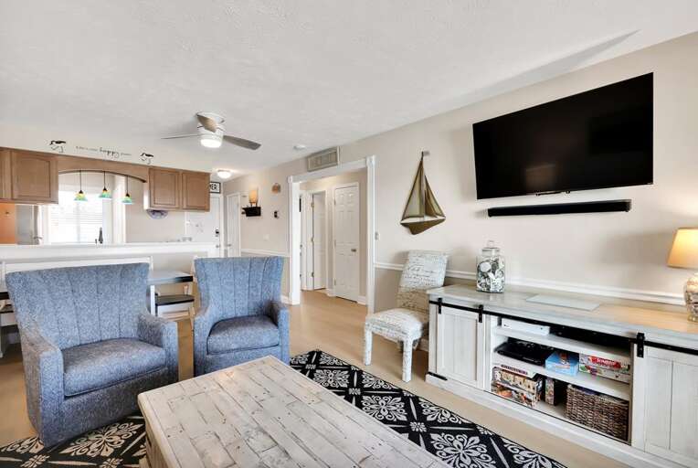 OCEANFRONT LIVING SPACE