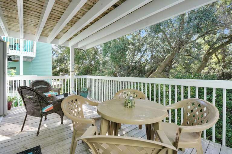 COVERED DECK COVERED DECK