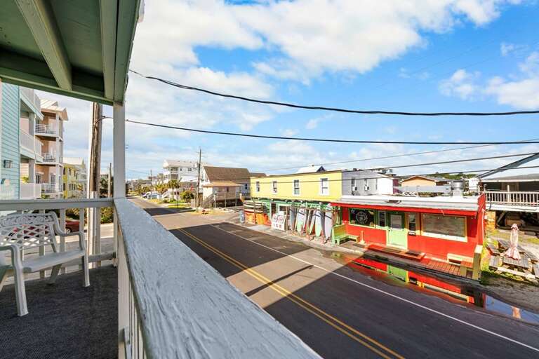 NORTH END CAFE TO-GO JUST ACROSS STREET